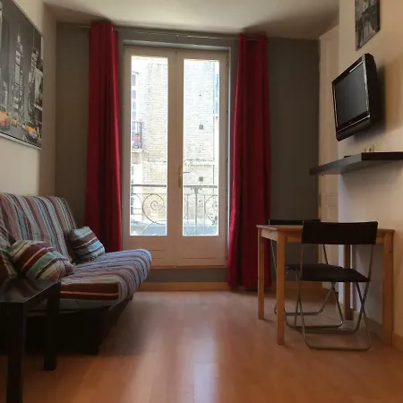 De La Barre Daire